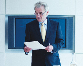 senior-management-desk